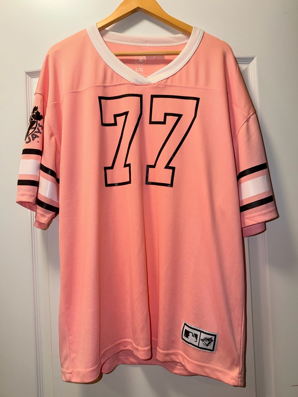 TORONTO BLUE JAYS MLB Baseball Pink Jersey Shirt #77 Women’s Size Large/XL NEW